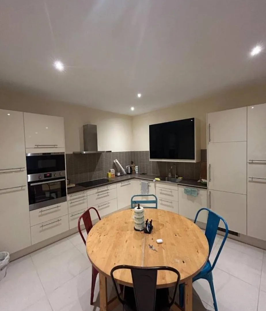 Apparemment Saint Catherine Brussels Apartment